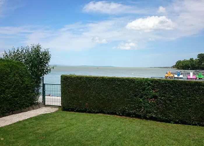 דירה Apartmanhaz Horvath Balatonboglár